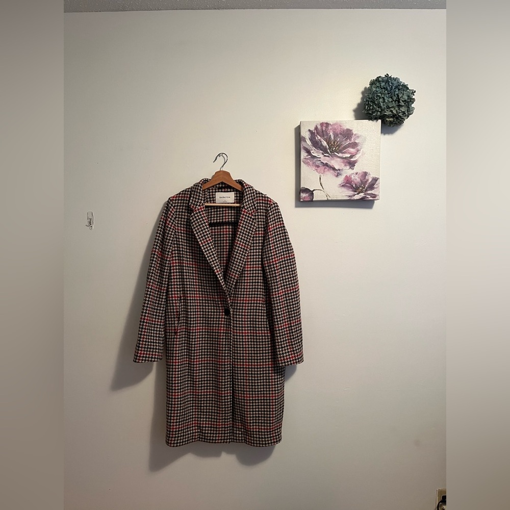 Babaton Houndstooth Coat - Black and Tan - Picture 5 of 15